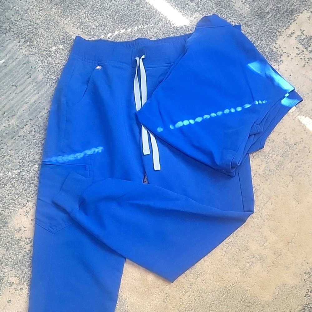 FIGS Scrubs
